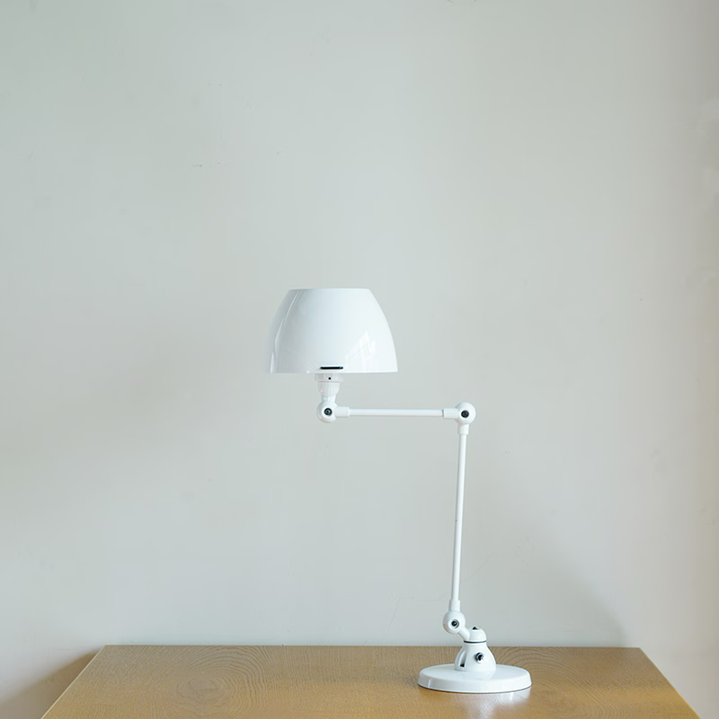 Jielde Aicler Curve Desk Lamp