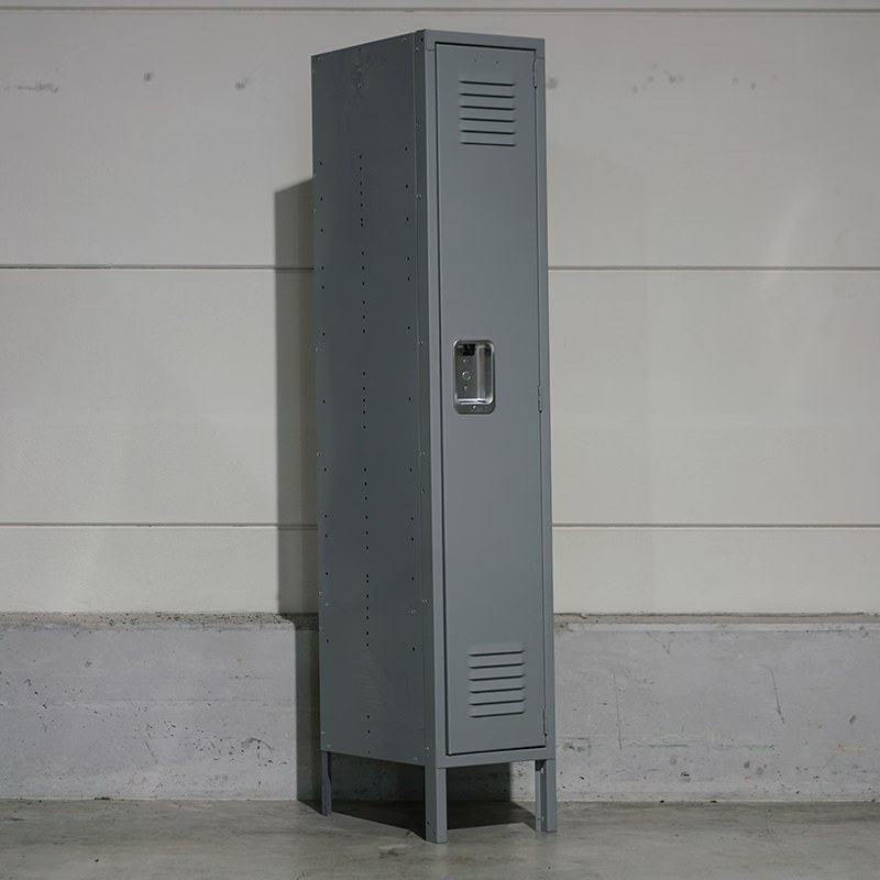 18" Lyon 1 Tier Recessed Handle Locker