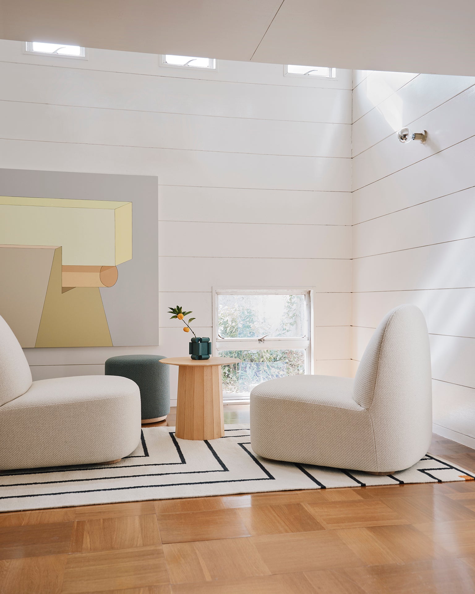 Polar Lounge Chair L