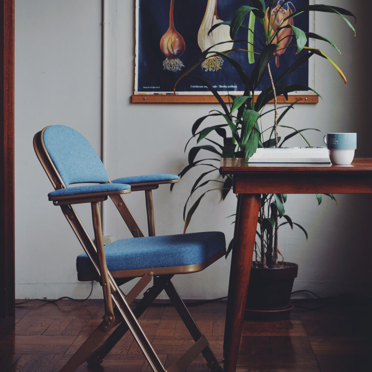 CLARIN FOLDING CHAIR WITH ARM | Metal Products,Chair, Stool