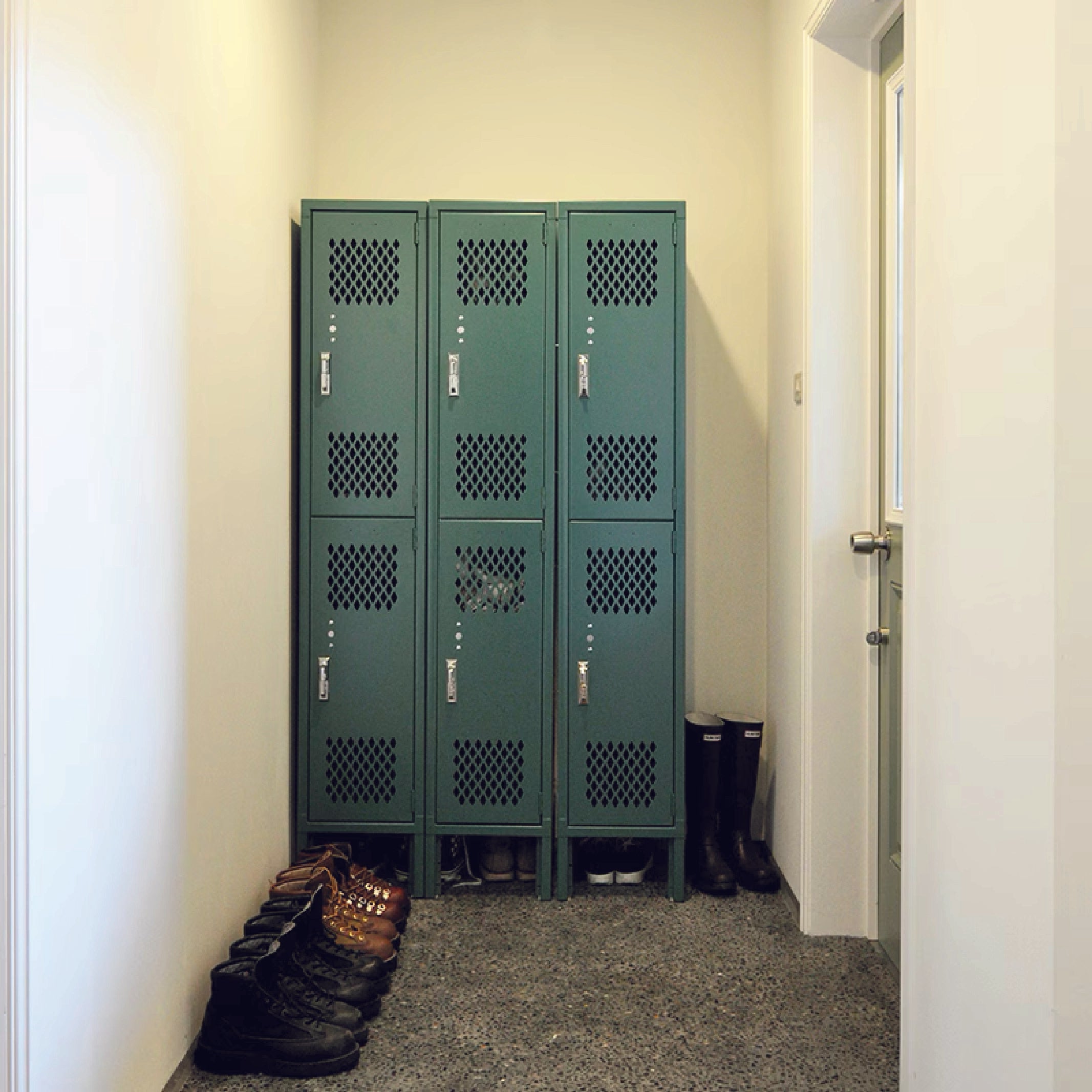 Lyon 2-Tier Locker Dia – Retro Colony